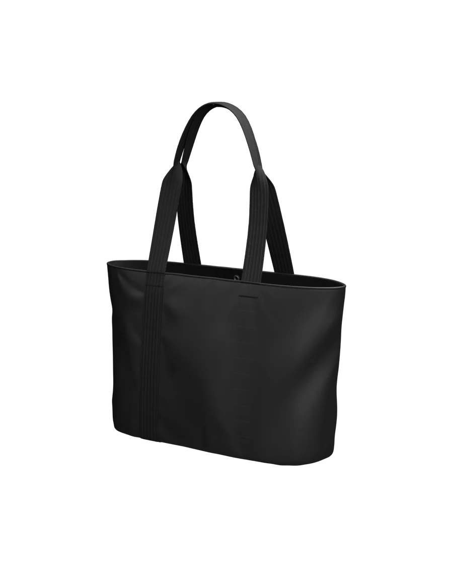 Essential Tote 16L Black Out