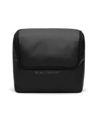 Essential Washbag M Black Out