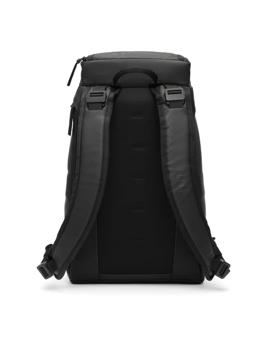 Hugger Backpack 20L Black Out