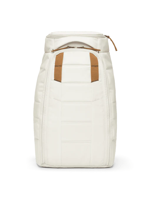 Hugger Backpack 20L Oatmilk