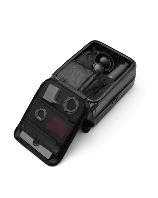 Ramverk Front-access Carry-on Black Out