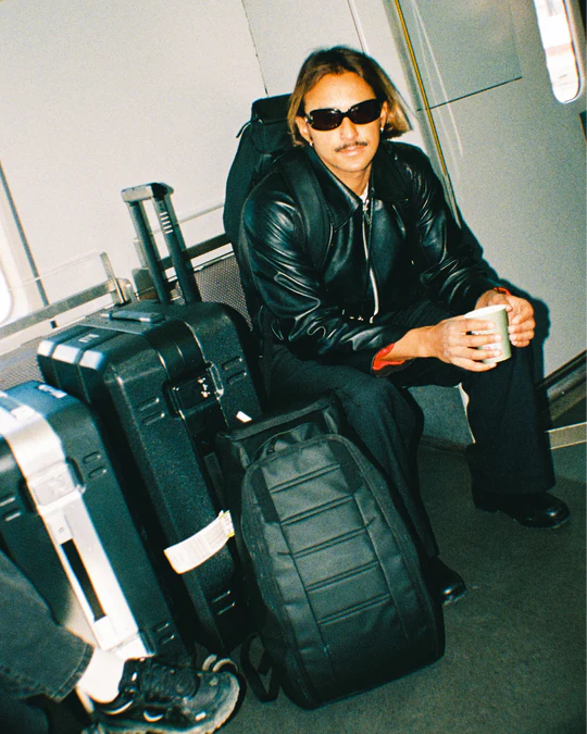 Ramverk Check-in Luggage Large Black Out