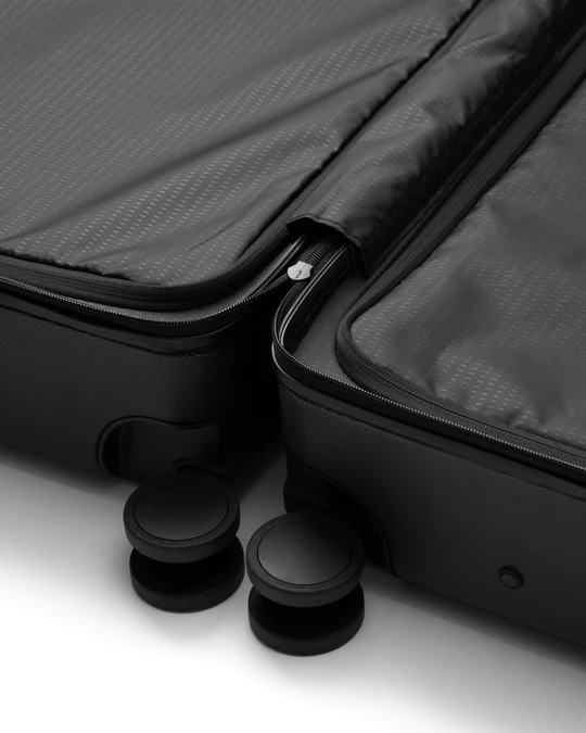 Ramverk Check-in Luggage Medium