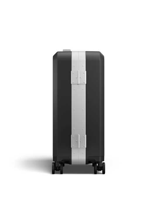 Ramverk Pro Carry-on Silver
