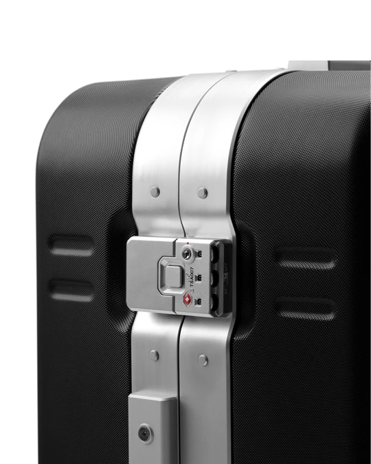 Ramverk Check-in Luggage Large Black Out